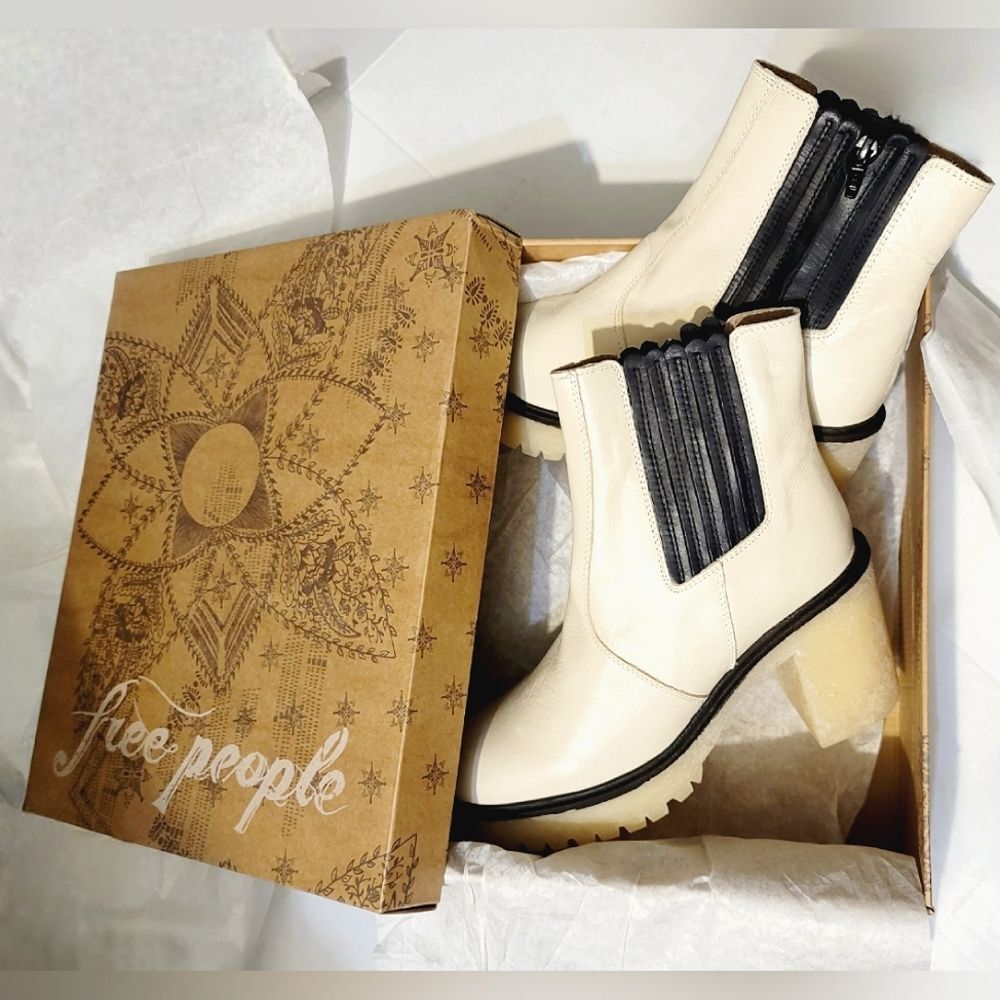 NWT Free People James Chelsea Leather Zip Ankle Boots White Made in Spain, 39.5